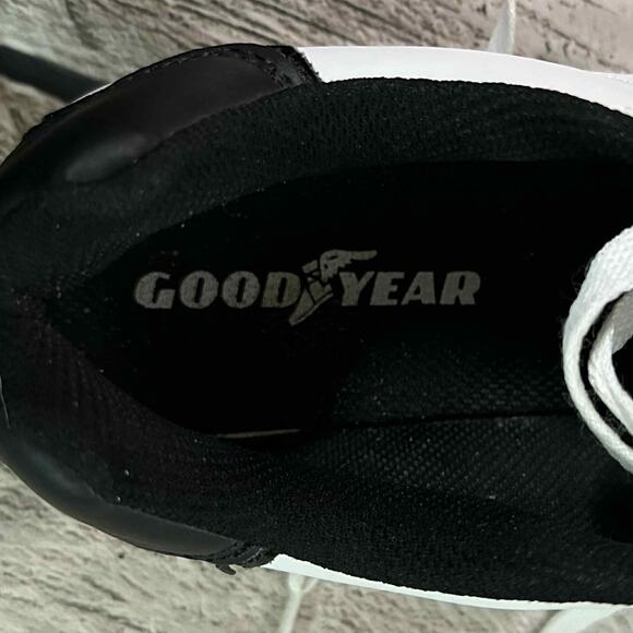 D10 Goodyear Men's White Racing/Running Sneakers, Size 10, Pre-owned - Picture 10 of 11